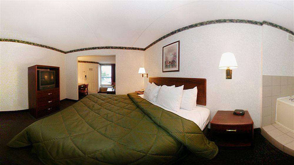 เบย์มอนต์ บาย วินด์แฮม แกลลาทิน Motel ภายนอก รูปภาพ